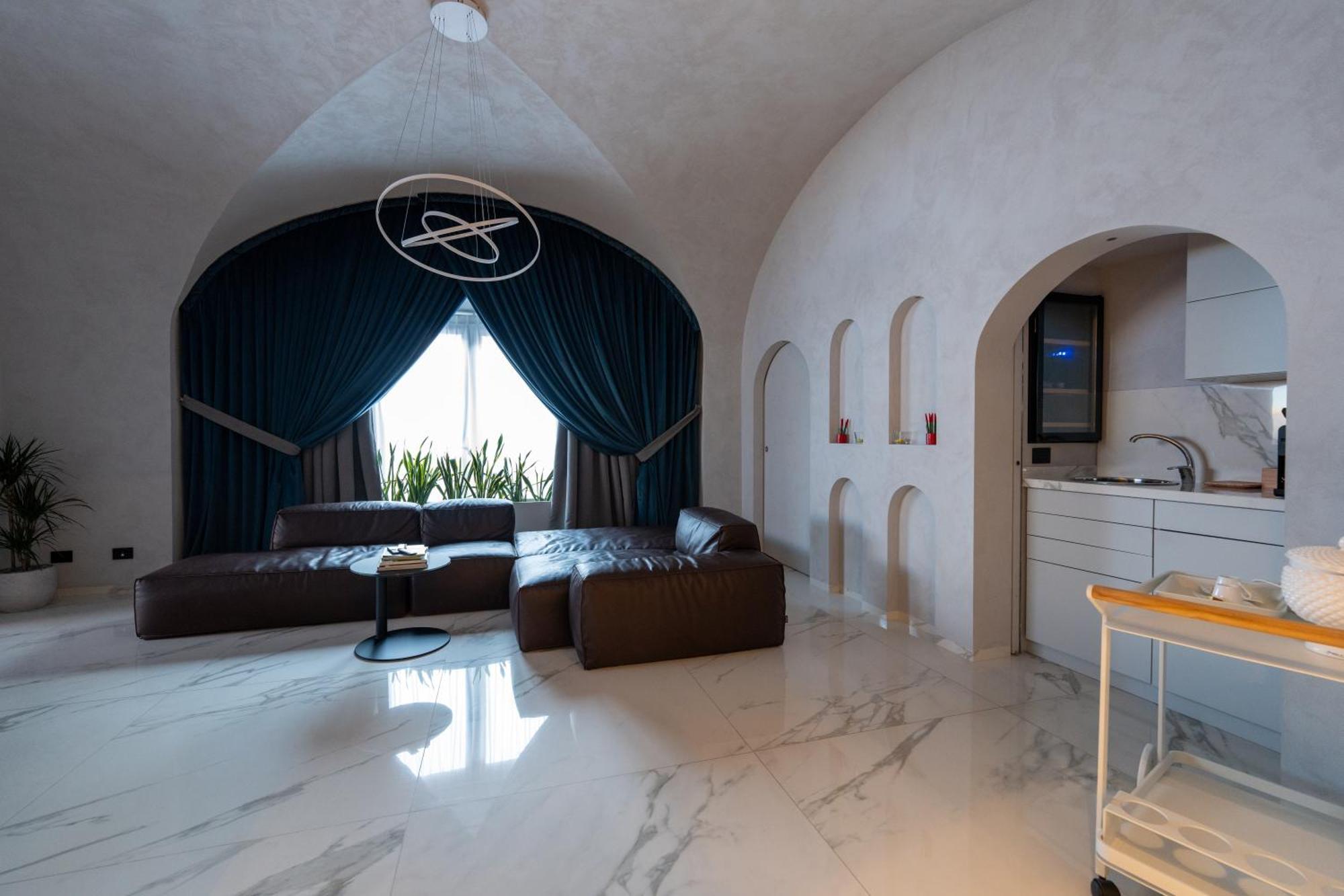Suite Al Centro Storico Ачиреале Экстерьер фото